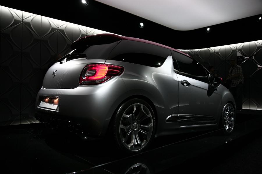  Citroen DS3 Inside Concept 2009 года  (фото 25 из 122)